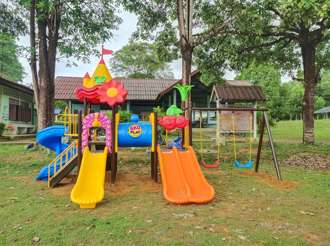 เครื่องเล่นสนามกลางแจ้ง,ชุด มหัศจรรย์ปราสาทหนูน้อย, สไลเดอร์ใหญ่,ครุภัณฑ์สนามเด็กเล่น,งบ.สพฐ,โครงการโรงเรียนประชารัฐ,