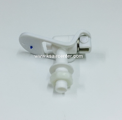 ก๊อกเกลียวนอก นํ้าเย็น สีฟ้า SP (รหัสสินค้า 003010)