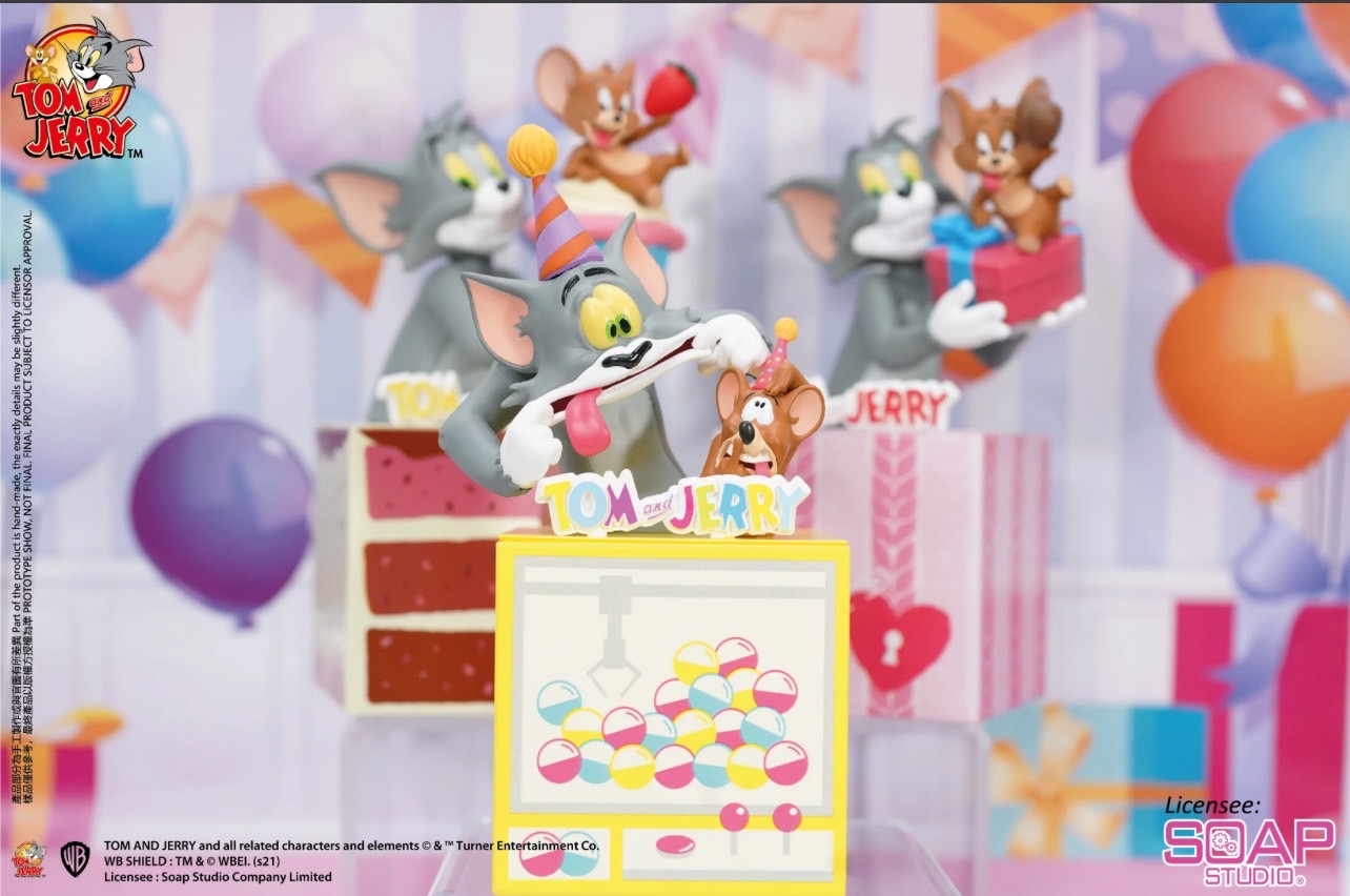 Tom and Jerry Party Surprise Figure Statue