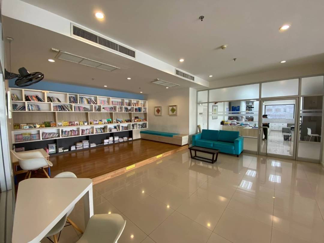 ขายคอนโด ห้องสวย ชั้น 26 เนื้อที่ 45 ตรม โครงการ : ลุมพินี วิลล์ พิบูลสงคราม-ริเวอร์วิว ราคาขาย : 2.9 ล้านบาท การเดินทาง : สะดวก ติดถนนใหญ่ พิบูลสงคราม ใกล้รถไฟฟ้า สายสีม่วง บางซื่อ-บางใหญ่ และรถไฟฟ้า สายสีแดง บางซื่อ-ตลิ่งชัน