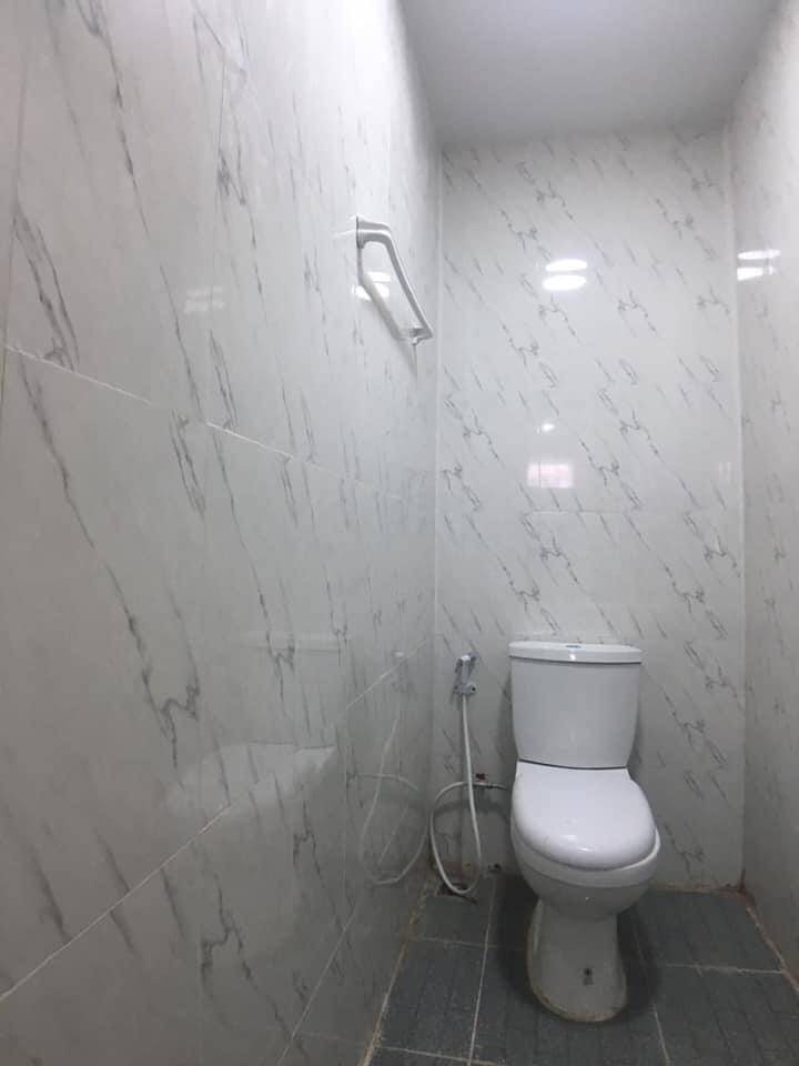 ทาวน์เฮ้าส์16ตรว.สวย รีโนเวทใหม่ พร้อมเข้าอยู่ อาคาร 2ชั้น ขนาด 16ตรว. ซอยเพชรเกษม62/4 ติดสถานีรถไฟฟ้าตลาดบางแค