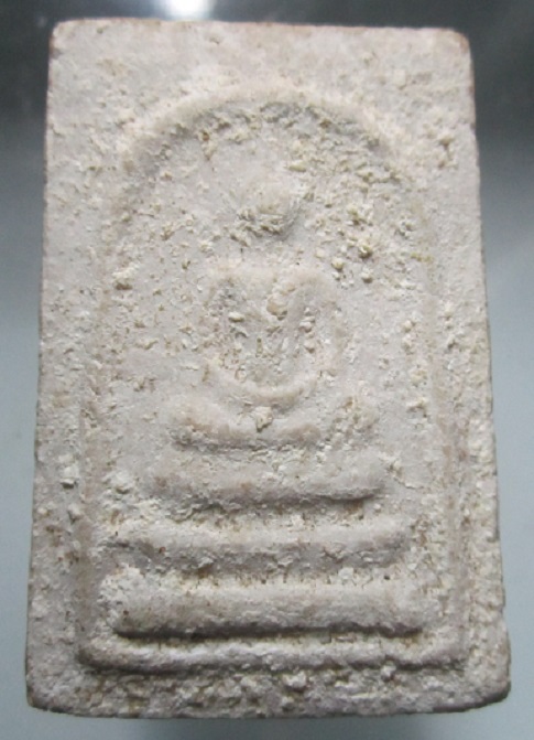 พระสมเด็จสามชั้น หลังปั๊ม วัดสระมะเกลือ ไม่ทราบที่ องค์ที่2