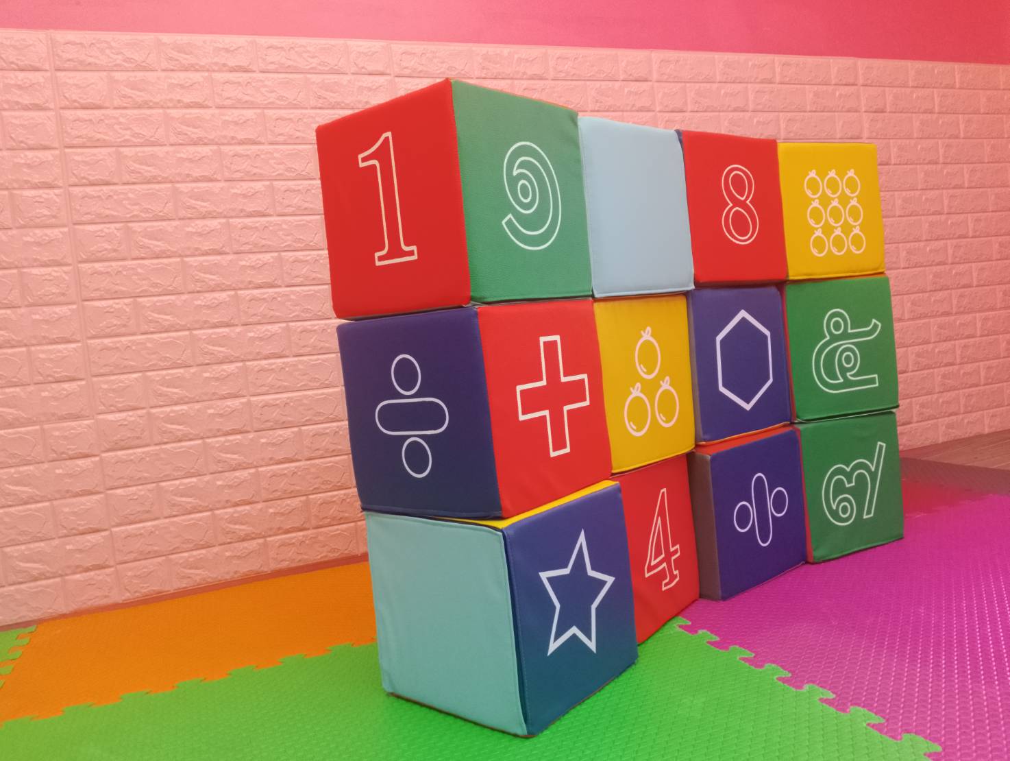 ลูกเต๋านุ่มนิ่ม ,เบาะนุ่ม,โซฟาเด็ก พร้อมส่ง