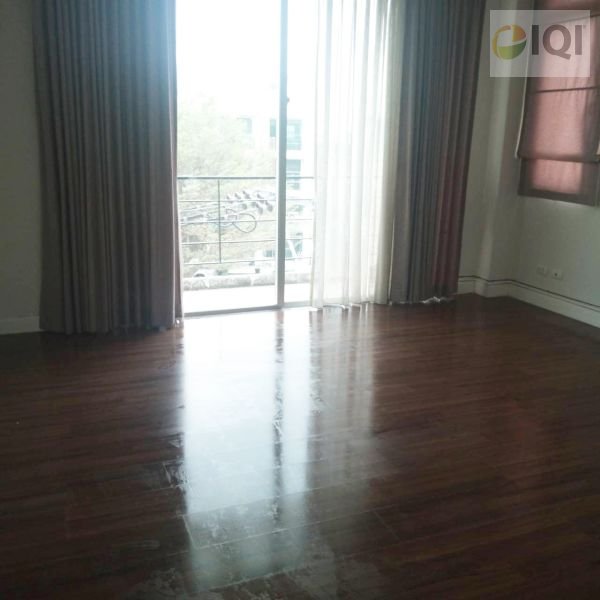 ขาย โฮมออฟฟิศ 3.5 ชั้น ม.ทาวน์พลัส ประชาอุทิศ แปลงมุม ถนนประชาอุทิศ - เนื้อที่ 18 ตร.ว. พื้นที่ 245 ตร.ม. - ขนาด 3 ห้องนอน 3 ห้องน้ำ 1 ห้องรับแขก