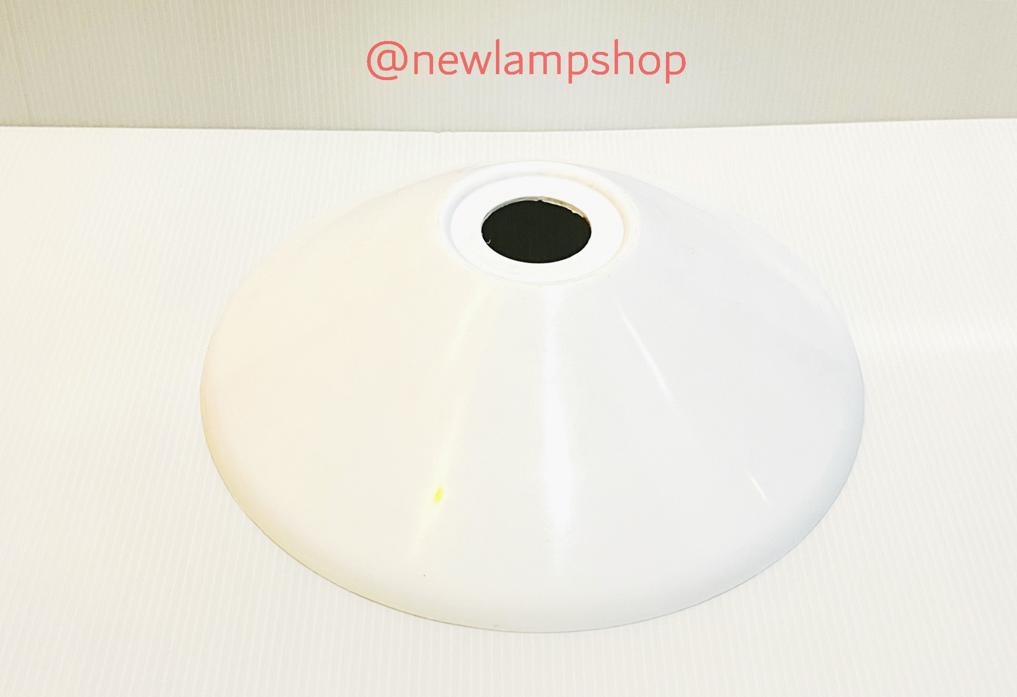 โคมไฟฝาชีพลาสติก 9" แบบหนา มี7สีให้เลือก (กรุณาระบุสีก่อนการสั่งซื้อ)