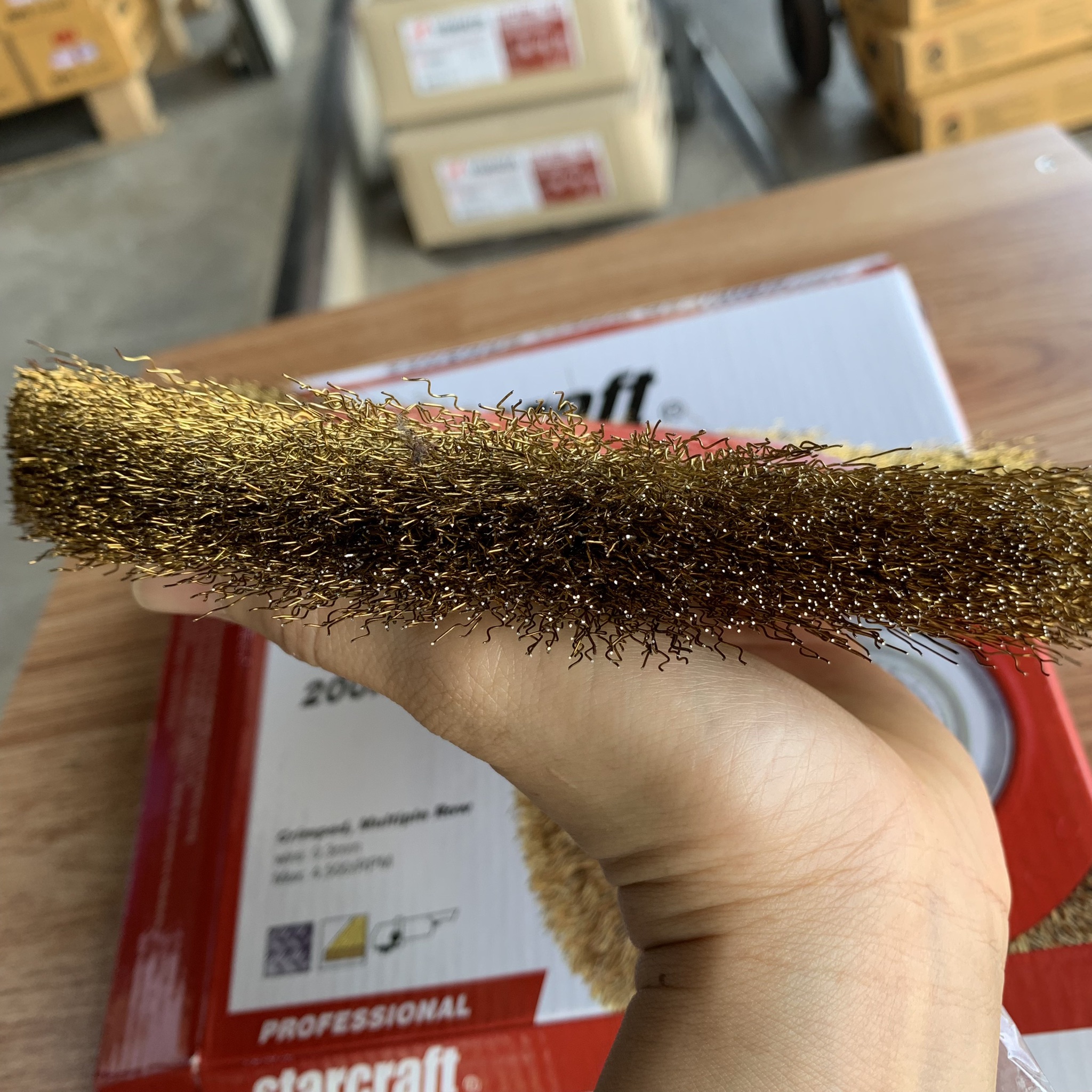 แปรงลวดกลมแบบหนา STARCRAFT 8นิ้ว