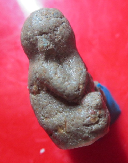 พระรูปหล่อพระปิดตาลอยองค์ เนื้อว่านมงคล ครูบา หรือ หลวงพ่อ ไม่ทราบที่