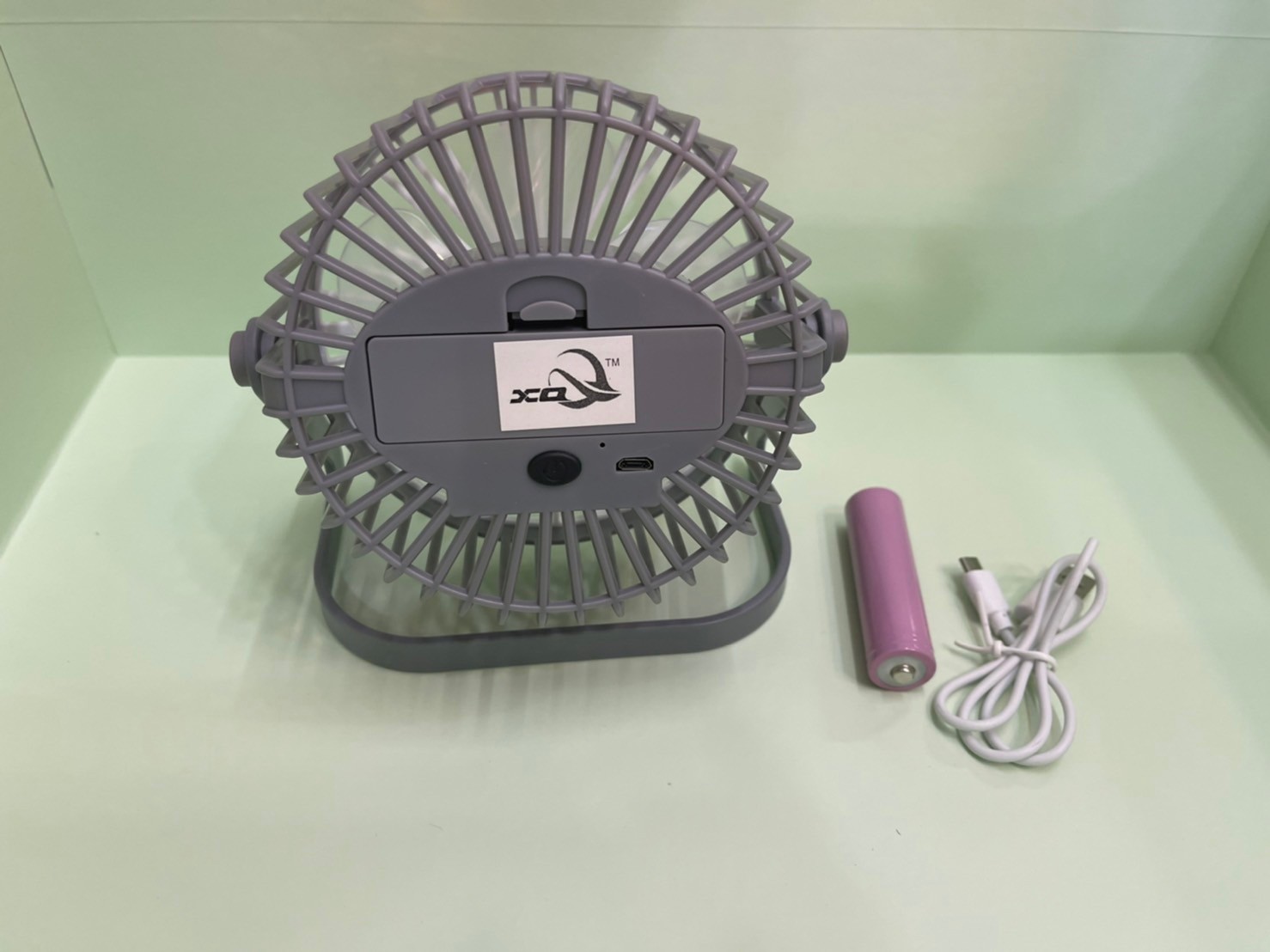 พัดลมชาร์จ พร้อมถ่าน+ สายชาร์จ USB YT-M2030 ขนาดเส้นผ่านศูนย์กลาง 13 Cm คละสี