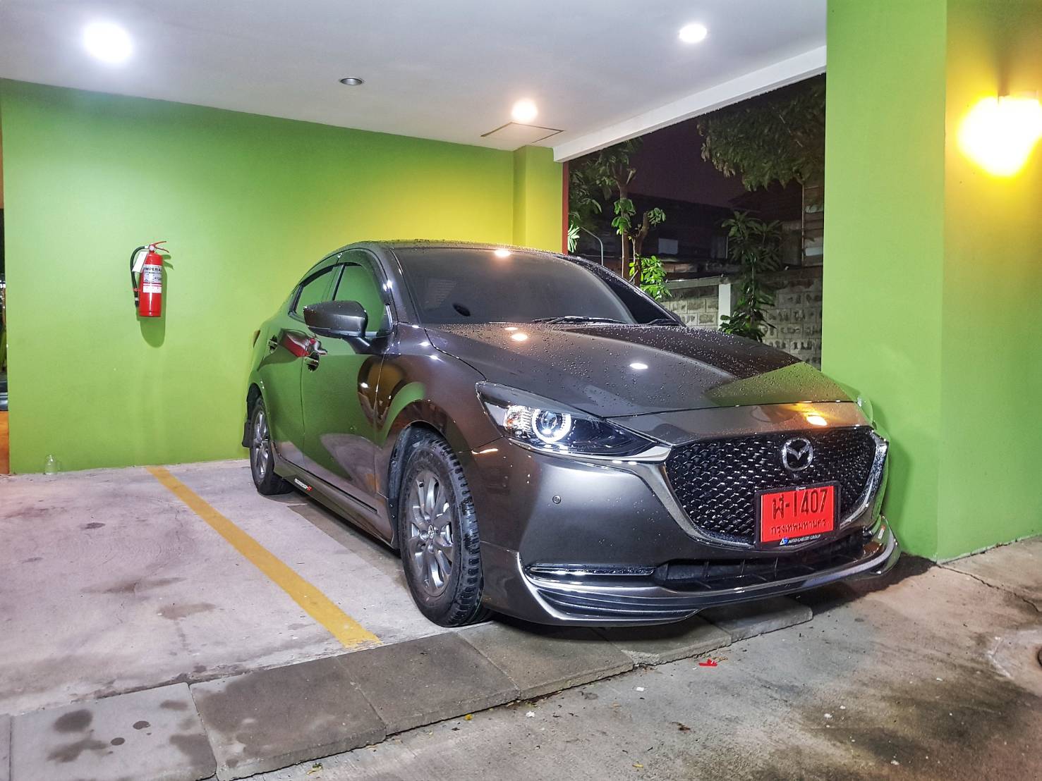 9Speed 2 GT by Jap VS Mazda2(4Drs.)'2020-ปัจจุบัน[ล้ำเกินใคร เชิญคุณสัมผัสแล้วที่นี้]