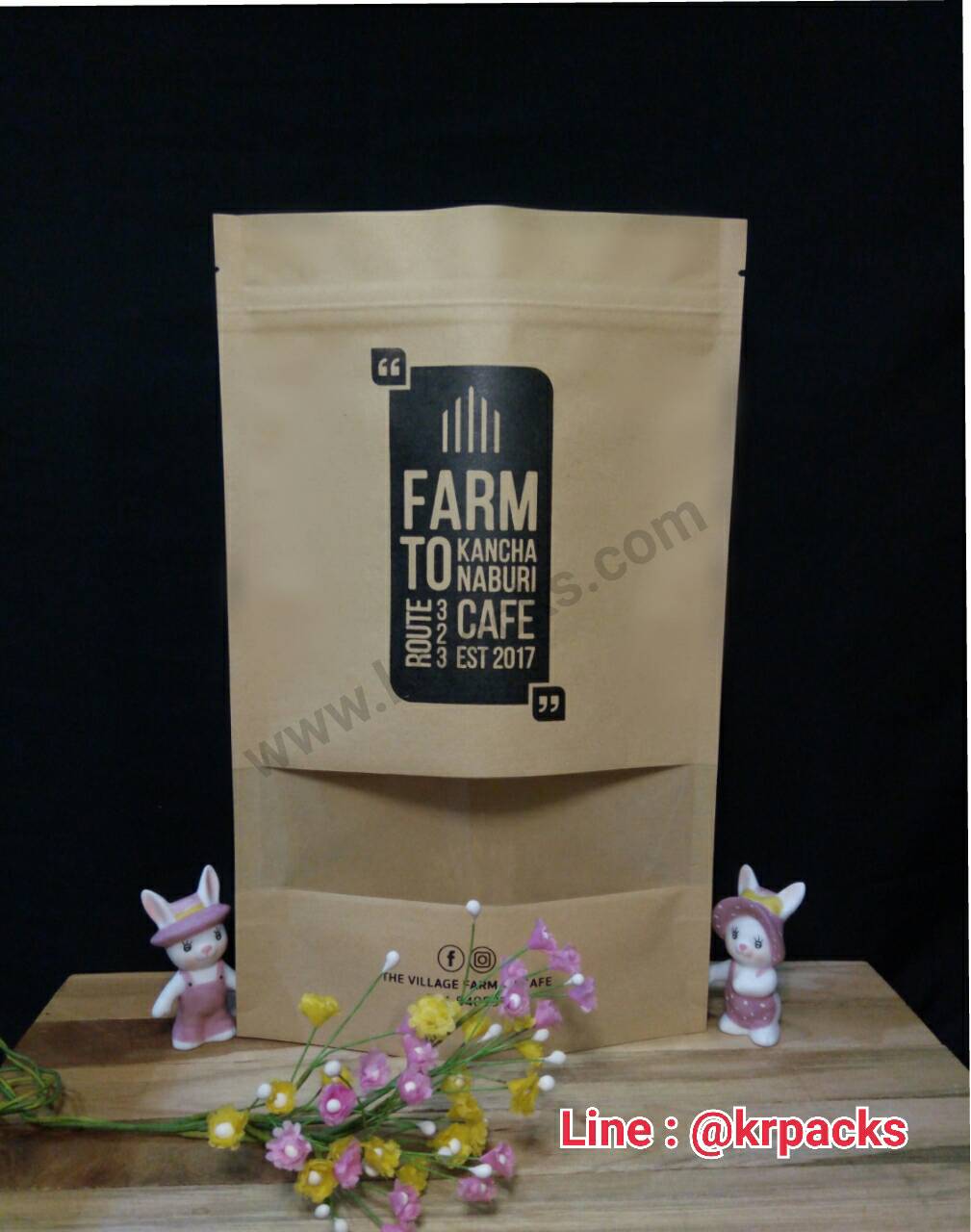 ตัวอย่างงานถุงซิปก้นตั้ง คราฟท์น้ำตาลเจาะหน้าต่างใส สกรีน 1 สี 1 ด้าน