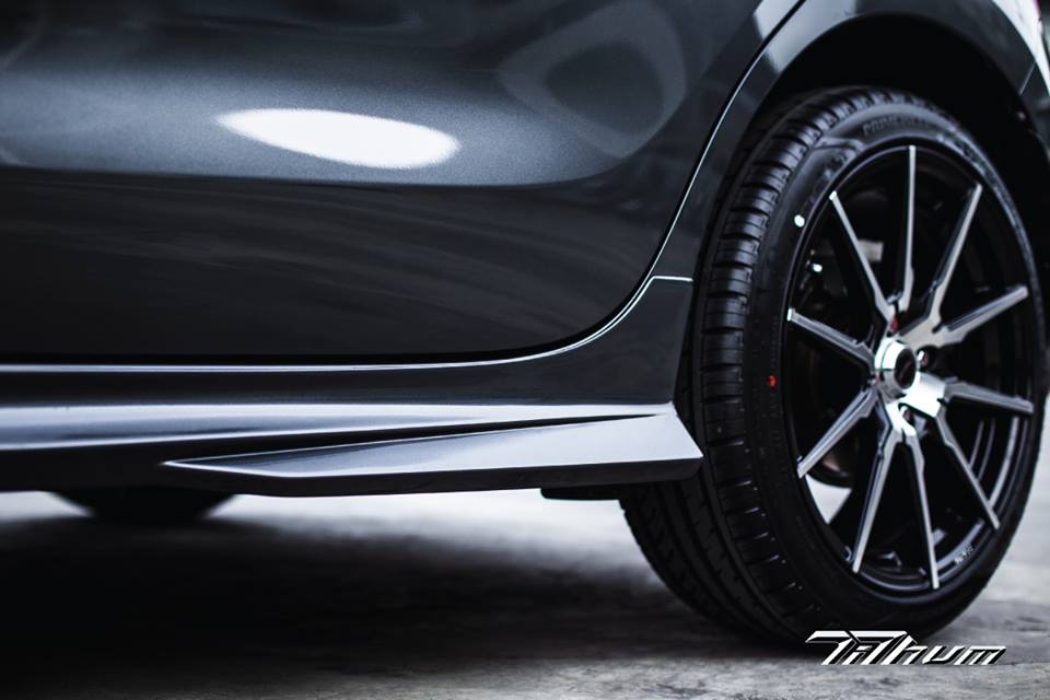 8.9Den&Tithum VS Suzuki Swift'18-ปัจจุบัน [สปอร์ตเหนือระดับลงตัวพร้อมแล้วที่จะก้าวไปกับคุณๆ]