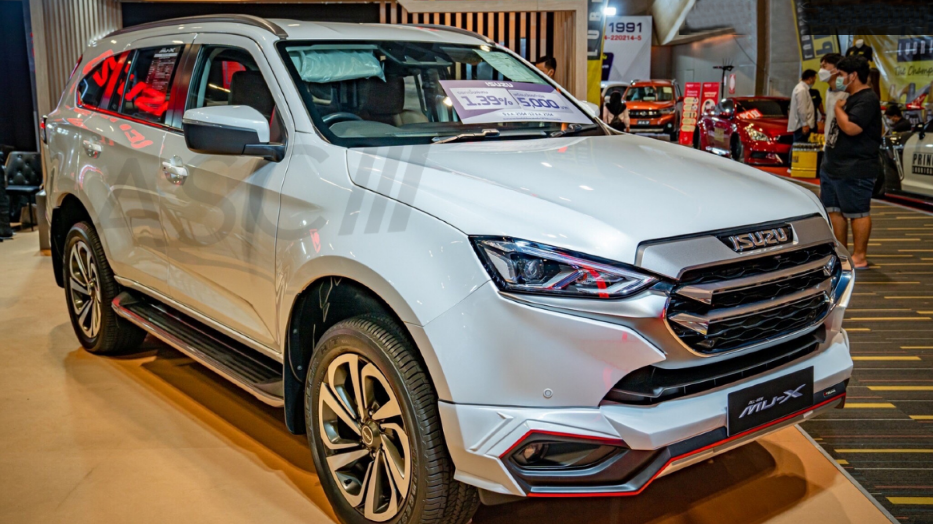 XTREAM VS ISUZU MU-X'2021 [กำเนิดมาให้โลกรู้ 100%งานแท้ไม่มีก๊อป]