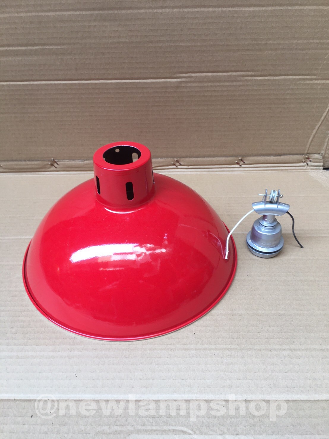 โคมฝาชีอลูมีเนียม สีเคลือบ 12” 7 สี สวยงามให้เลือกสรร (ราคาเฉพาะโคมฝาชี)