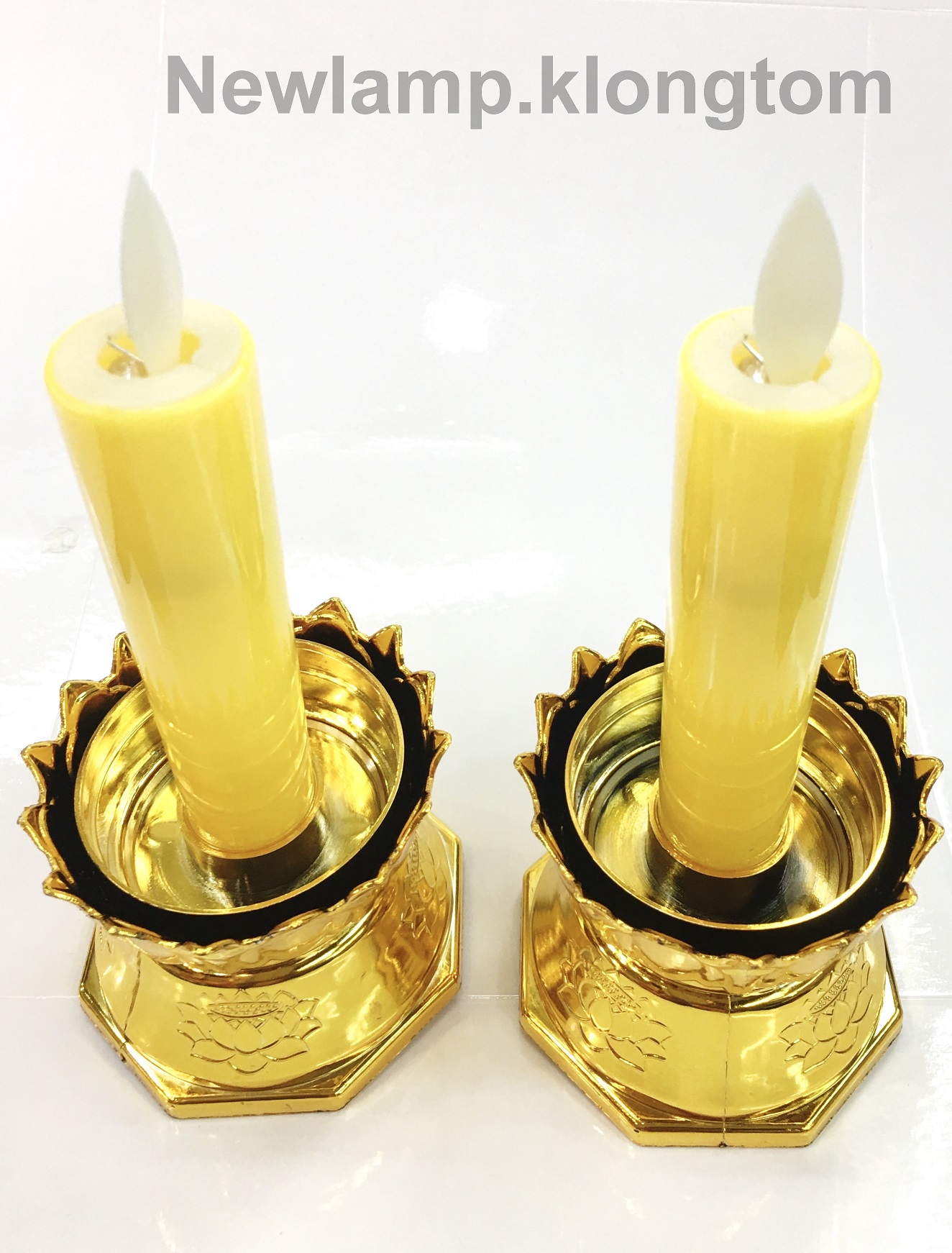 เชิงเทียนฐานบัว สูง 6.5" สีเหลือง/แดง/ขาว