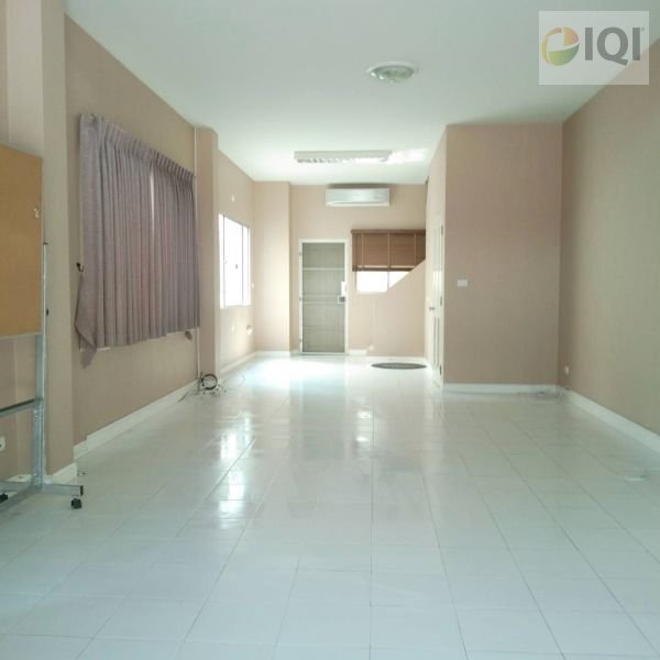 ขาย โฮมออฟฟิศ 3.5 ชั้น ม.ทาวน์พลัส ประชาอุทิศ แปลงมุม ถนนประชาอุทิศ - เนื้อที่ 18 ตร.ว. พื้นที่ 245 ตร.ม. - ขนาด 3 ห้องนอน 3 ห้องน้ำ 1 ห้องรับแขก