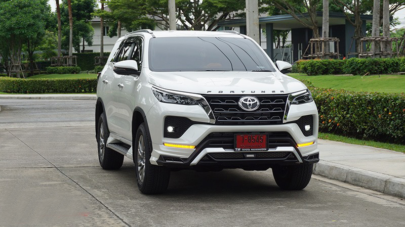 Vazooma-Luxury By TMC VS Toyota All New Fortuner'2020-On [พิเศษให้เยอะกว่าใคร...พบได้แล้วที่นี่]