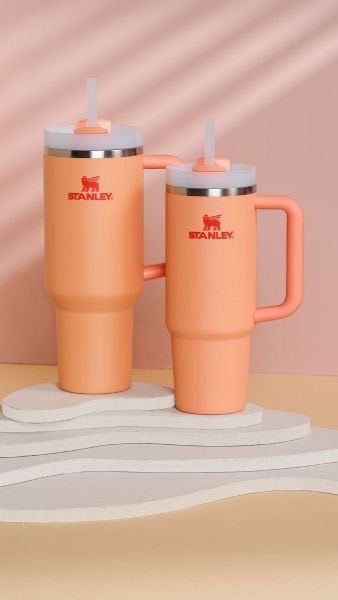 Adventure Quencher 2.0 TM Tumbler 30Oz Nectraine