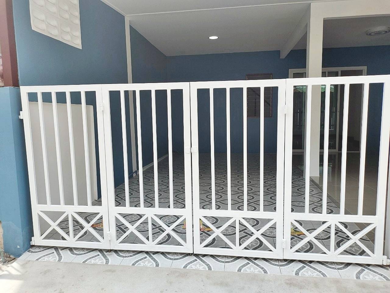 ขายทาวน์เฮ้าส์ 2 ชั้น 21 ตร.ว หน้ากว้าง 6เมตร ตกแต่งใหม่ พร้อมอยู่ ซ.เลียบคลองสอง 27 ใกล้แฟชั่นไอแลนด์