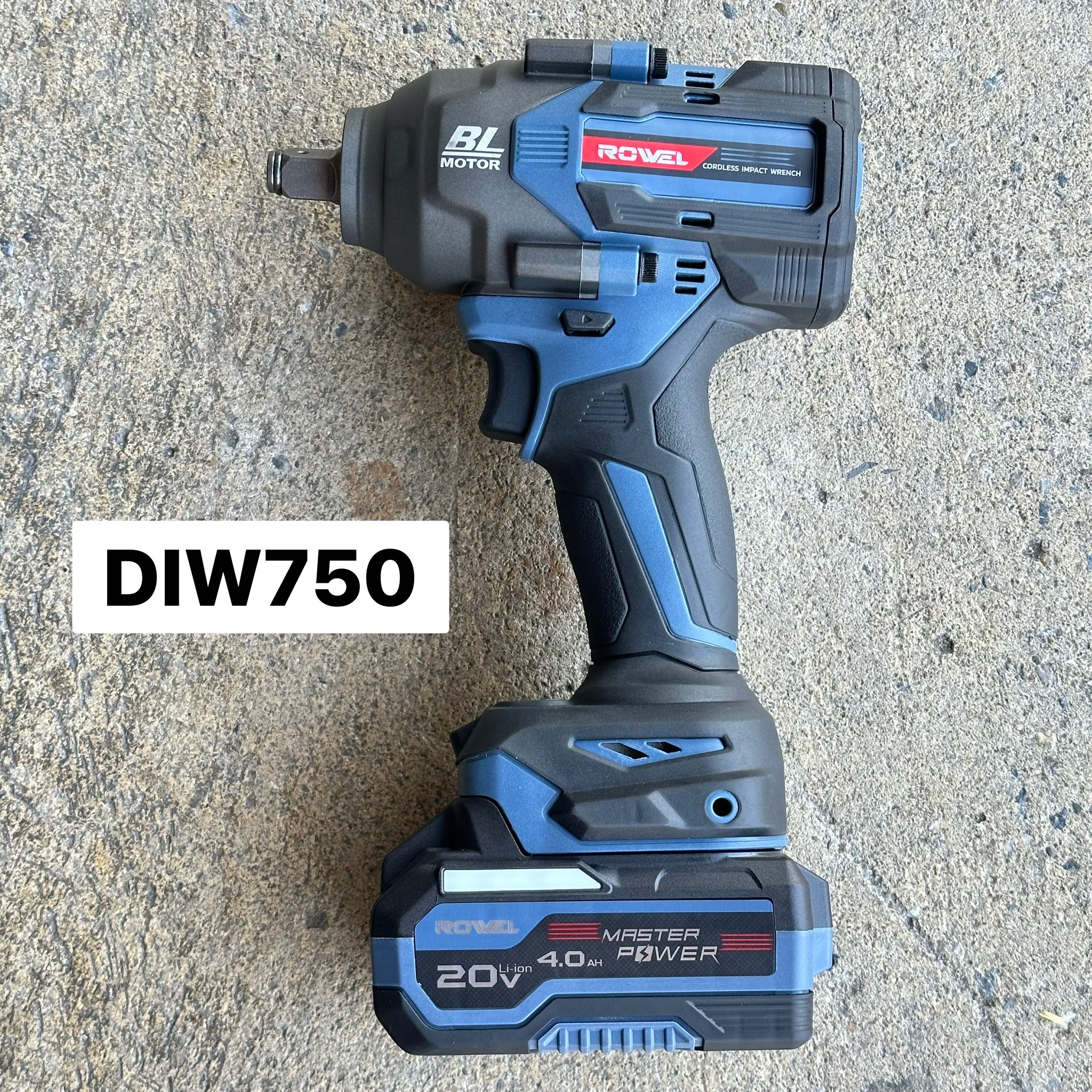 บล๊อกกระแทกไร้สาย 1/2 ROWEL DIW750 20V 4.0Ah แบต 1ก้อน ติดต่อทางร้านเพื่อรับราคาพิเศษ