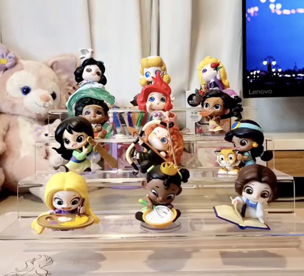 Disney 100th Anniversary Princess Childhood Series - 100% - ของแท้ - Pop Mart [โมเดล Disney] (สินค้าพร้อมส่ง)