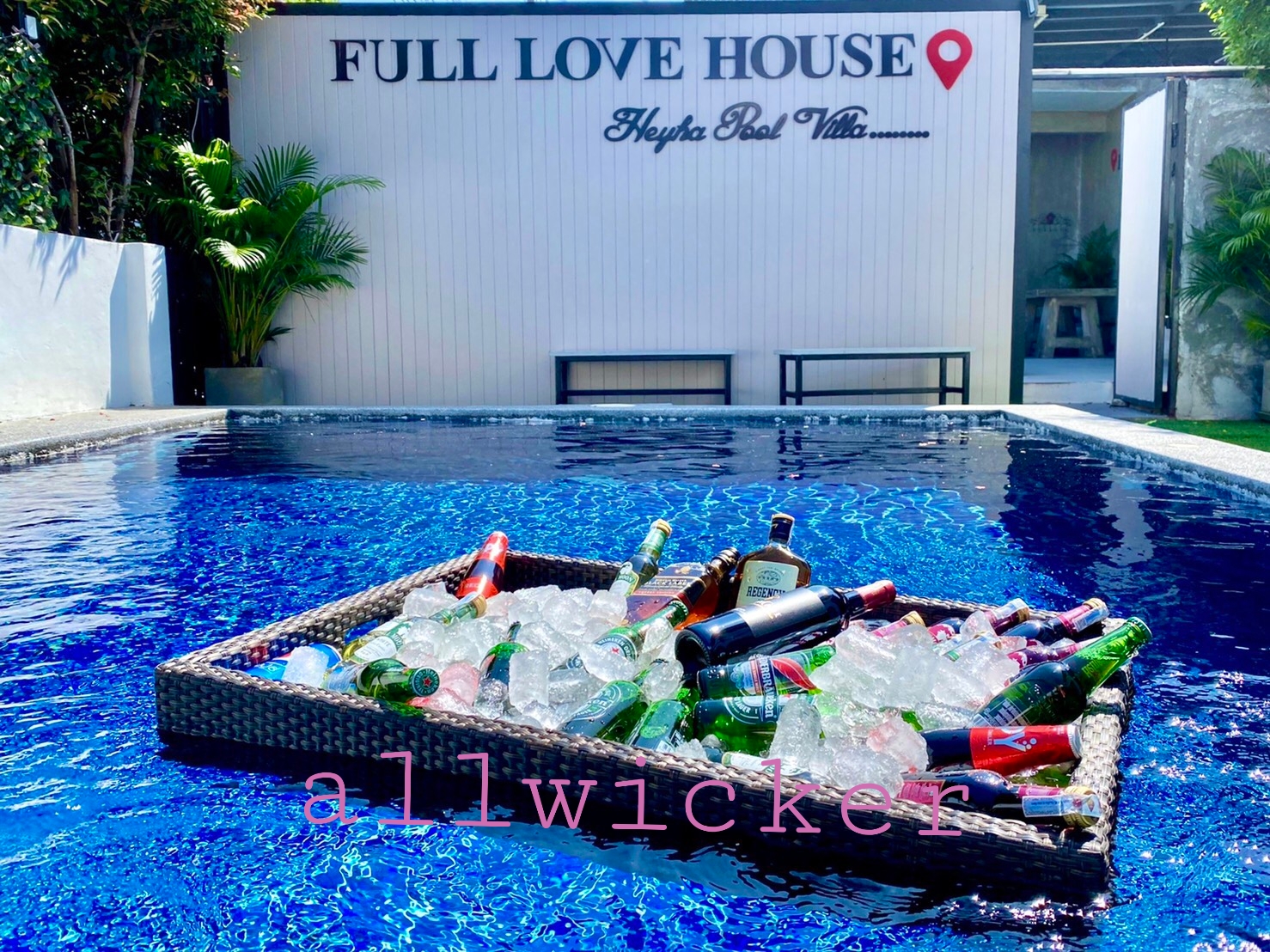 ถาดลอยน้ำหวายเทียม ทรงกลม 80ซม. สูง14ซม.หวายเทียม สำหรับใส่สำรับอาหาร หรือเครื่องดื่มเสริฟริมสระ หรือลอยในสระน้ำได้