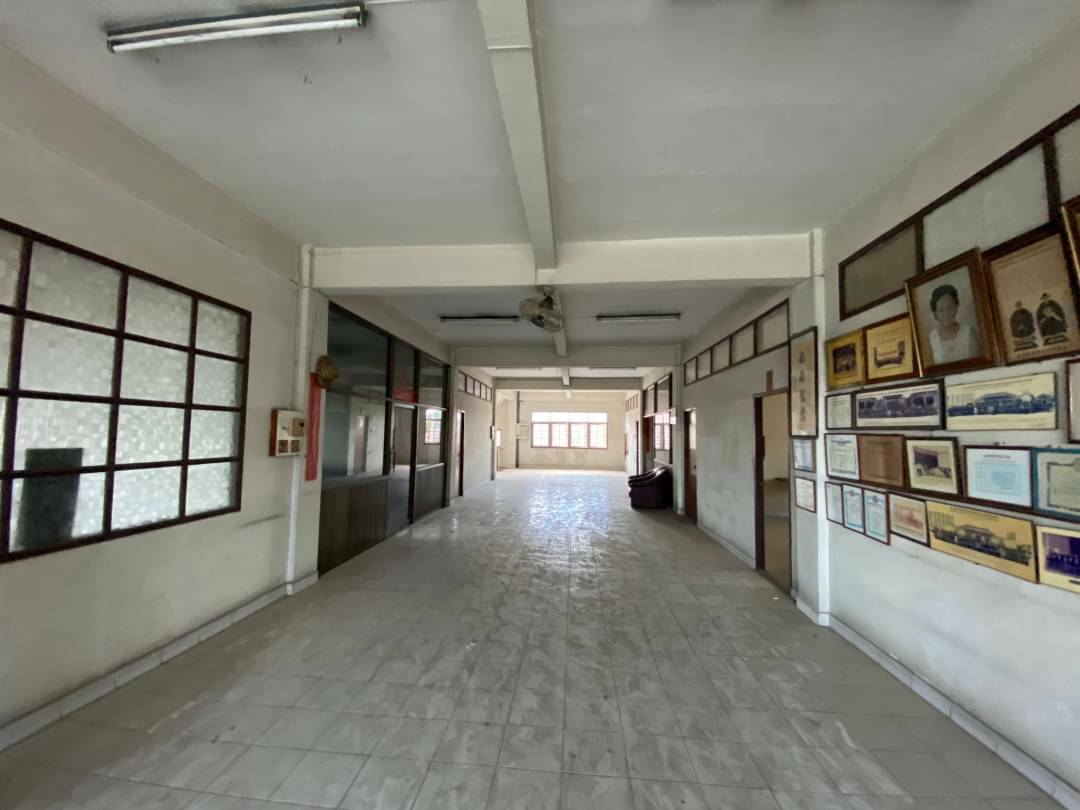 ขายตึก บางเเค เพชรเกษม 47 ขนาด 156 ตรว. 4 ชั้น ใกล้ รถไฟฟ้าMRTหลักสอง(เดอะมอลล์) ซอยเพชรเกษม 47