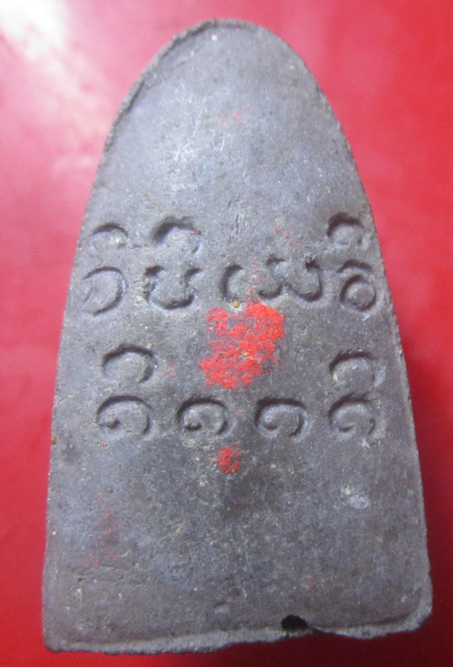 พระผงว่านฤาษีตาไฟ หลวงปู่พรหมา สำนักวิปัสสนาสวนหินผานางคอย จ.อุบลราชธานี ปี2539 องค์ที่2