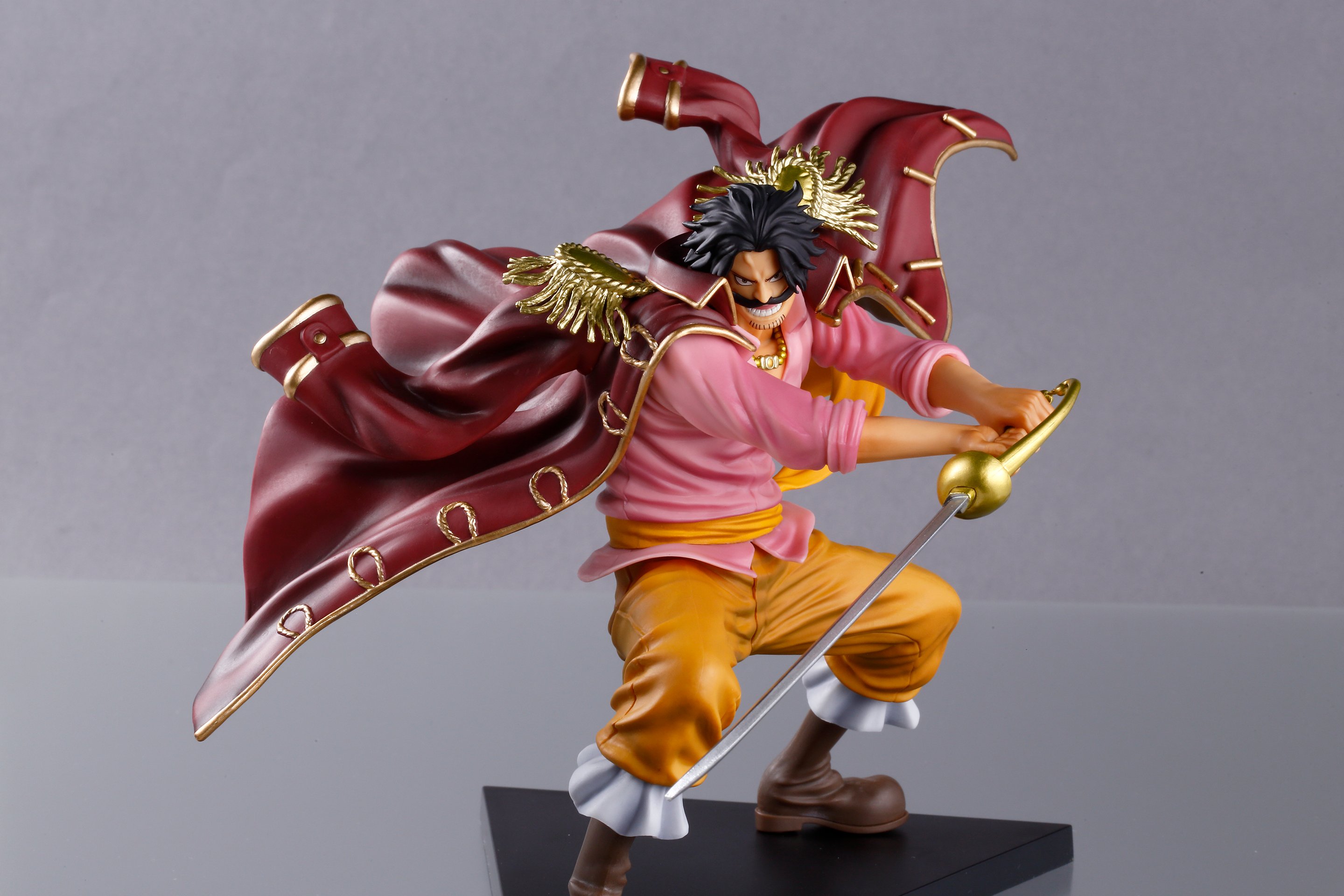 Gol D Roger VS Edward Newgate ของแท้ JP แมวทอง - Ichiban Kuji Banpresto [โมเดลวันพีช] (2 ตัว)