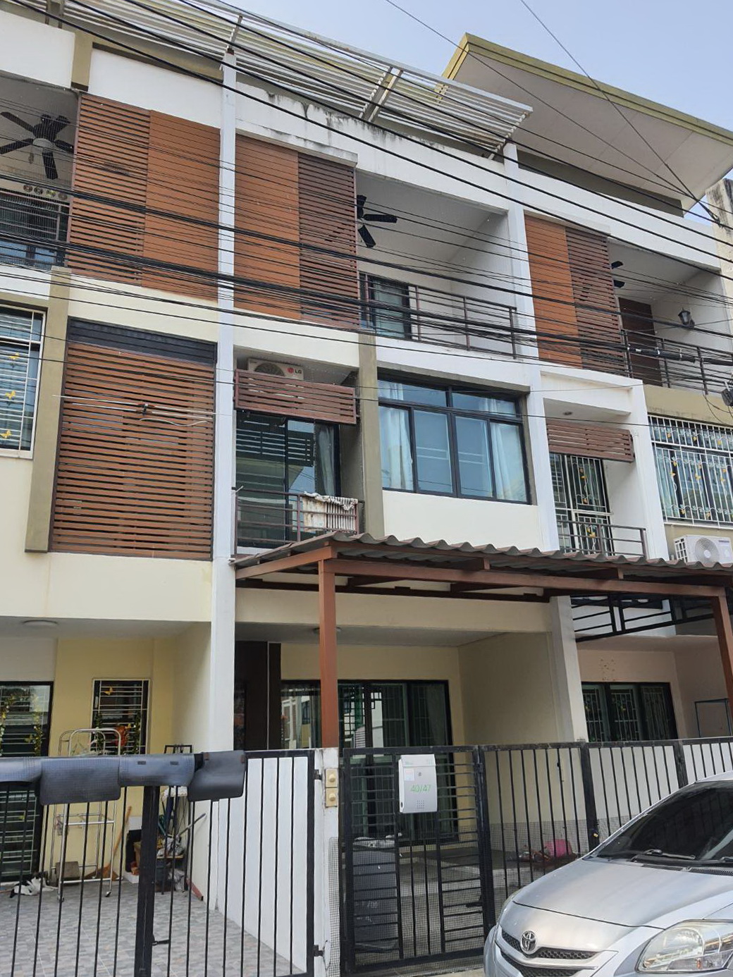 เช่าแล้ว* ให้เช่าทาวน์โฮม 3 ชั้น หมู่บ้านซิกเนเจอร์ เพชรเกษม 69 เนื้อที่ 17.1 ตารางวา 3นอน 3น้ำ