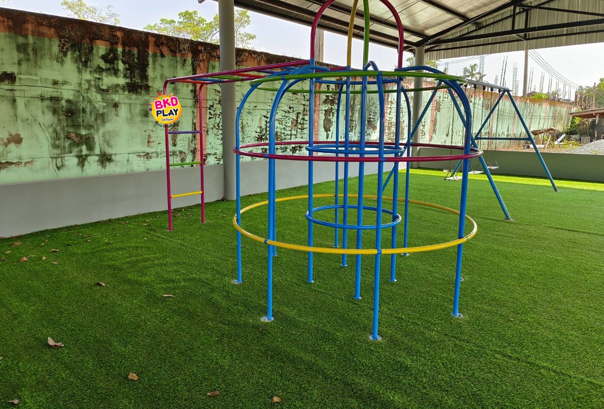 โดมกลมมีบาร์ไต่, เครื่องเล่นสนามกลางแจ้ง , เครื่องเล่นสนามแบบเหล็ก,ชิงช้า,สไลเดอร์,โยกเยกเหล็ก, ม้าหมุน, OutdoorPlayground, ราคาโรงงาน ขนาด 130x250x130 ซม