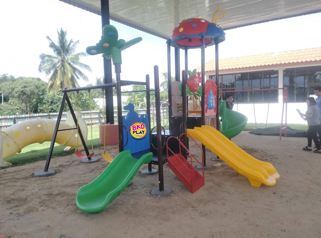 เครื่องเล่นสนาม กลางแจ้ง-ในร่ม ชุด เต่าทองน้อยสีแด ,กระดานลื่น สไลเดอร์ ของเล่น,ครุภัณฑ์สนามเด็กเล่น, สพฐ,โครงการโรงเรียนประชารัฐ,ศูนย์พัฒนาเด็กเล็กขนาด 420x460x250เซนติเมตร