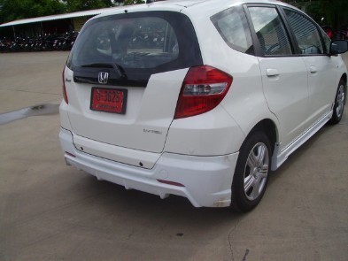 9DEN&RB-ทรงMUGEN VS HONDA JAZZ'2011 MINOR CHANGE [ถึงปีเก่าแต่ก็ยังเก๋าอยู่]