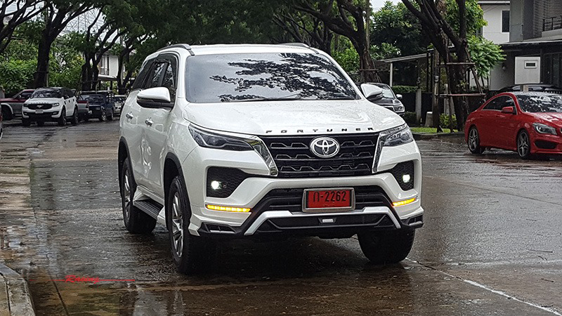 Vazooma-Luxury By TMC VS Toyota All New Fortuner'2020-On [พิเศษให้เยอะกว่าใคร...พบได้แล้วที่นี่]