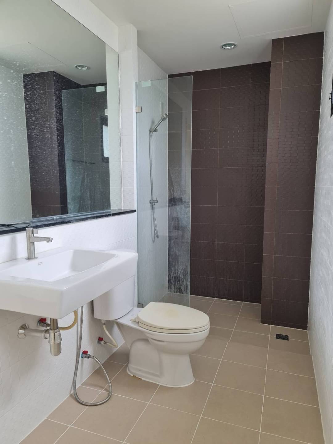 ขายทาวน์โฮม 3ชั้น 37ตร.ว. เพชรเกษม69(เลียบคลองฝั่งใต้)