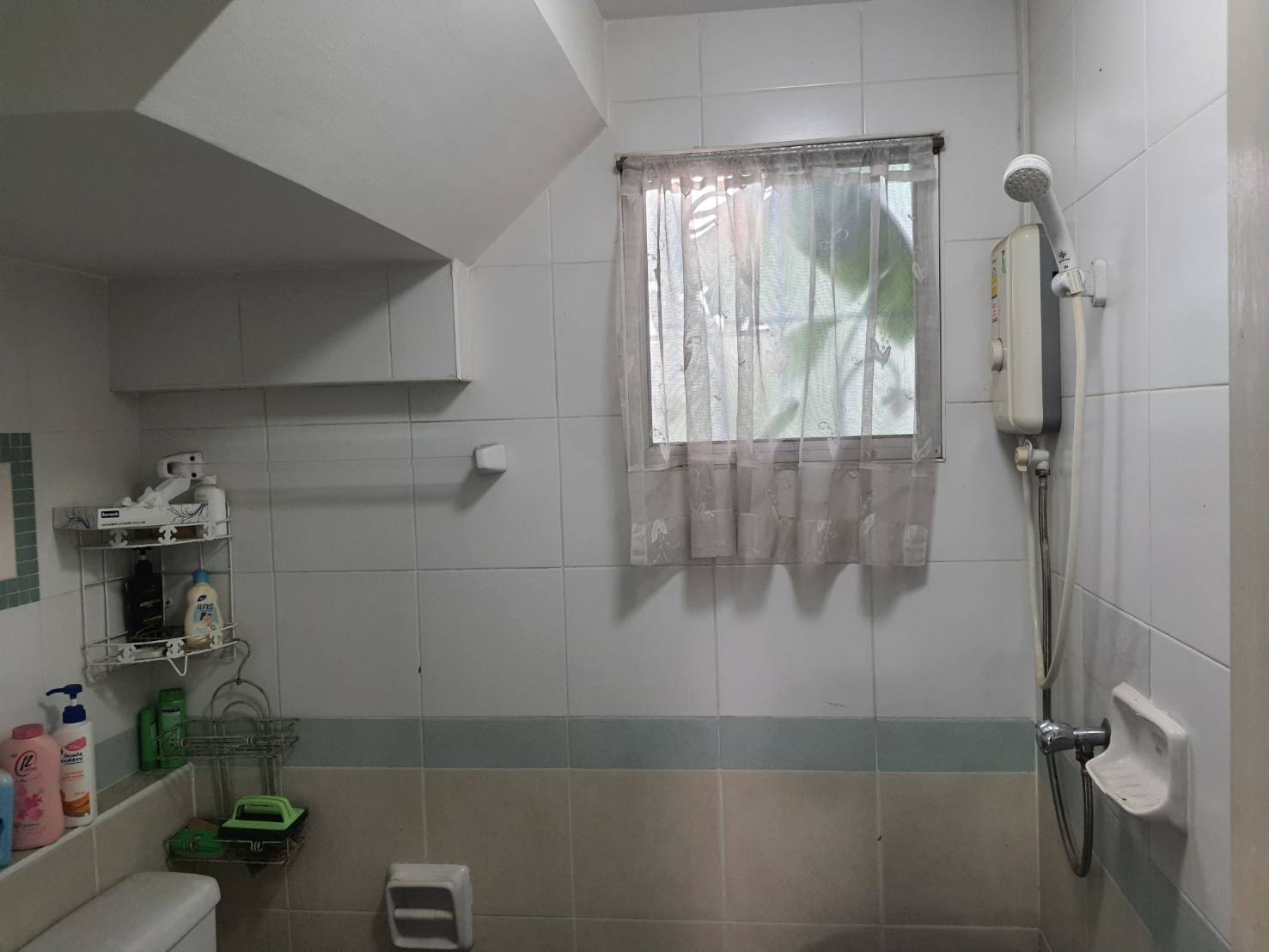 ขายบ้านเดี่ยว 2 ชั้น ม.พฤกษ์ลดา-พุทธสาคร (สาย4 ตัดใหม่) เจ้าของโครงการ : แลนด์แอนด์เฮ้าส์ - เนื้อที่ 56 ตร.ว. - พื้นที่ใช้สอย 145 ตร.ม. - ขนาด 3 ห้องนอน 2 ห้องน้ำ