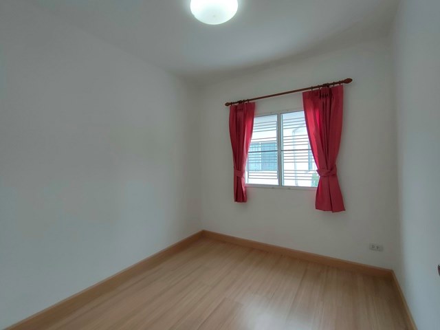 ขายทาวน์เฮ้าส์ 2 ชั้น พฤกษาวิลล์77 ติดถนน พุทธมณฑลสาย4 บ้านใหม่ ทำเลดี หลังริมใน ทิศดี ไม่ร้อน 33.3 ตารางวา