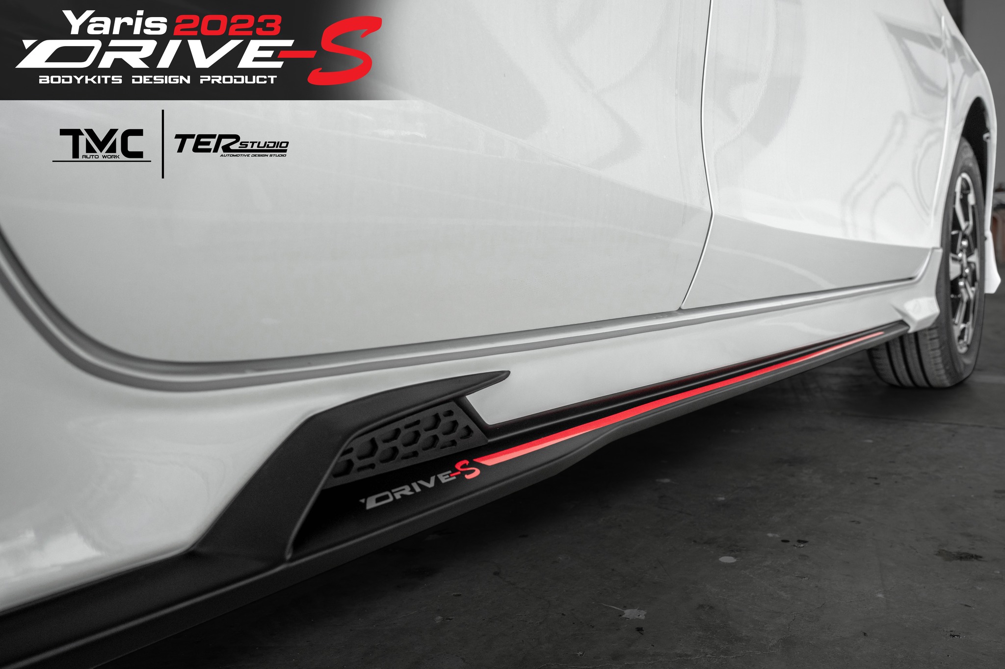 𝗗𝗥𝗜𝗩𝗘-𝗦 VS Toyota Yaris Hatchback 5Drs.'2023 [ชุดแต่ง 𝗗𝗥𝗜𝗩𝗘-𝗦 สปอร์ต เข้ม เต็ม MAX ติดไว้ไม่ตกเทรนด์ ]