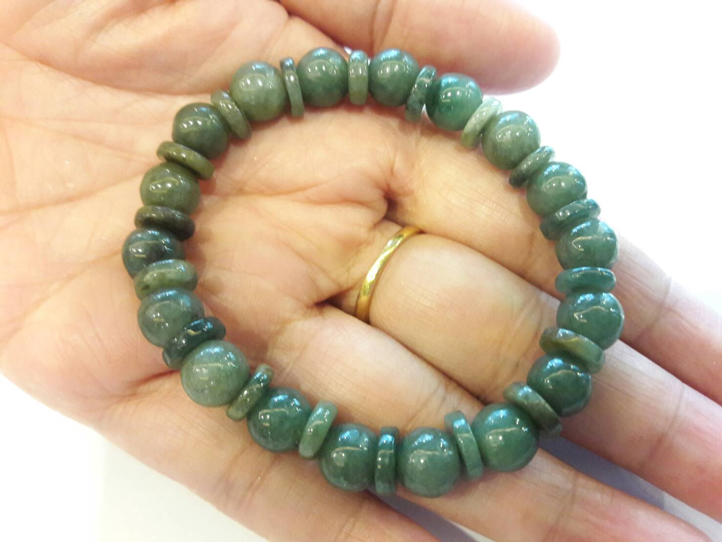 หินหยกเขียวพม่า 8 mm