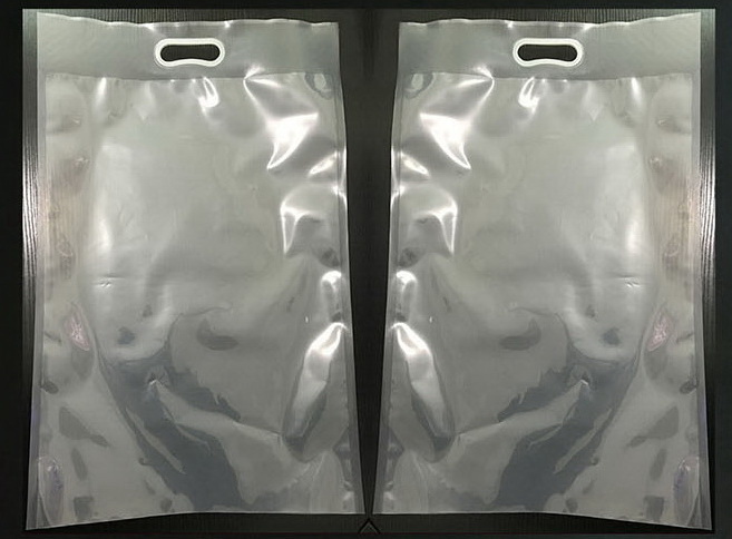 ถุงพลาสติก เจาะช่องมือสอด