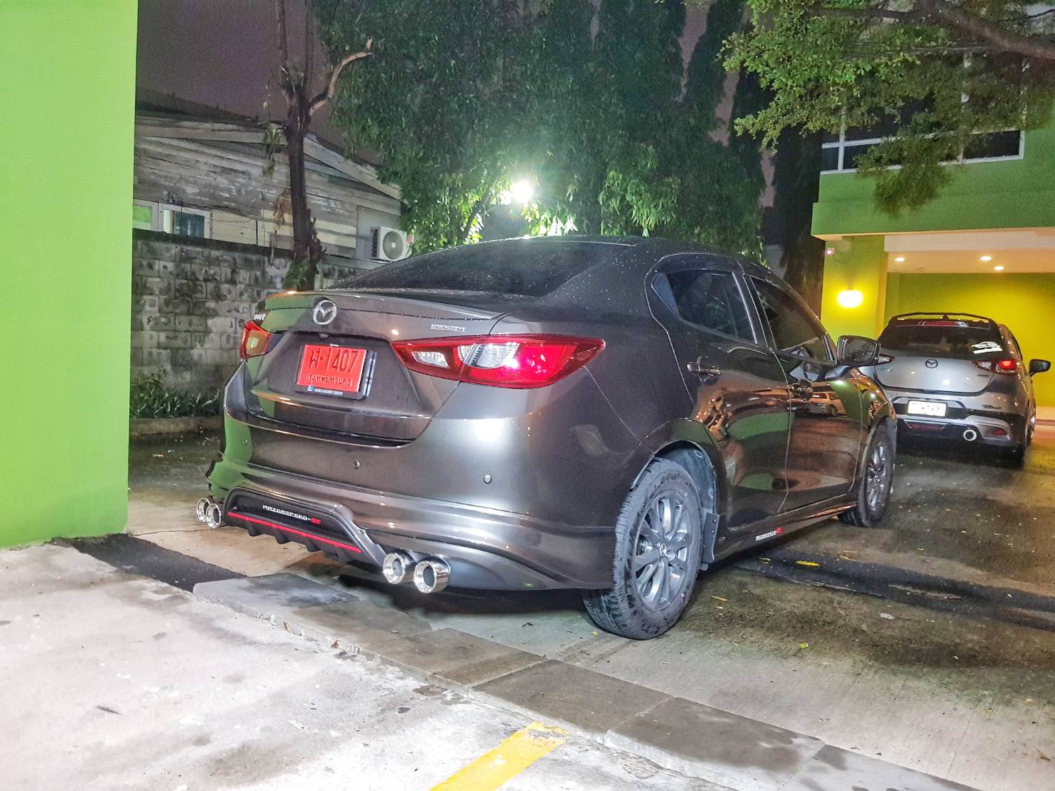 9Speed 2 GT by Jap VS Mazda2(4Drs.)'2020-ปัจจุบัน[ล้ำเกินใคร เชิญคุณสัมผัสแล้วที่นี้]