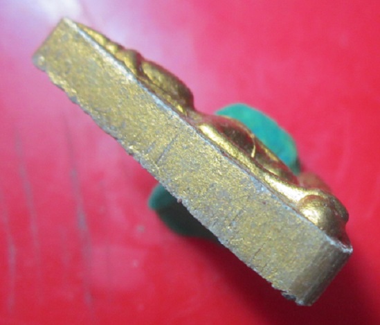 พระผงนางพญา หน้าลงทอง ไม่ทราบที่