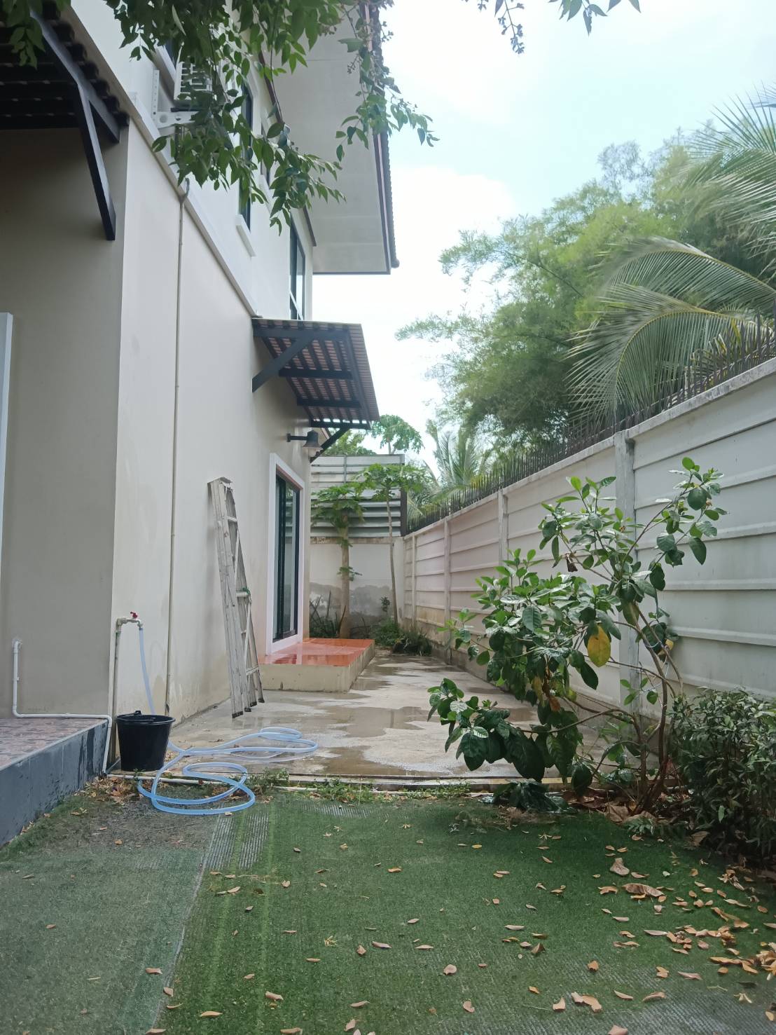 *เช่าแล้ว*ให้เช่า บ้านเดี่ยว 2 ชั้น 69.6ตร.ว. ถนนพุทธมณฑลสาย7 ถนนกำลังขยายทางเป็น 6เลน . 17,000บาท /เดือน