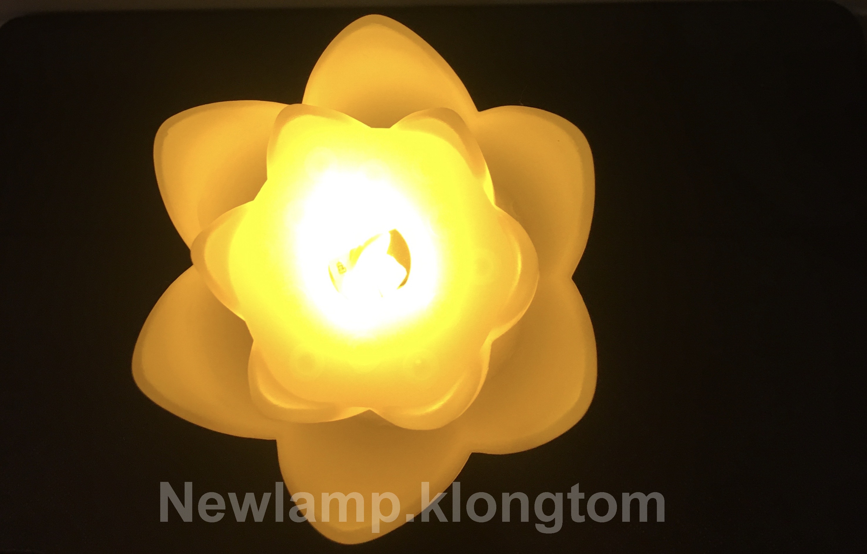 เชิงเทียน LED รูปดอกบัว LED ใส่ถ่าน 3A