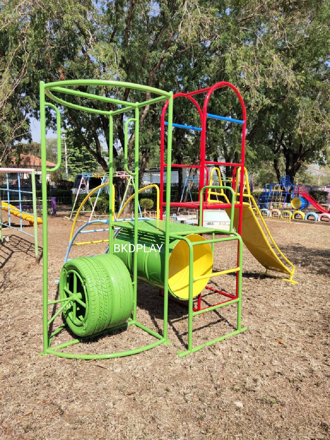 ชุดรวมยางวิ่ง, เครื่องเล่นสนามกลางแจ้ง , เครื่องเล่นสนามแบบเหล็ก,ชิงช้า,สไลเดอร์,โยกเยกเหล็ก, ม้าหมุน, OutdoorPlayground, ราคาโรงงาน ขนาด 180x220x170 ซม.