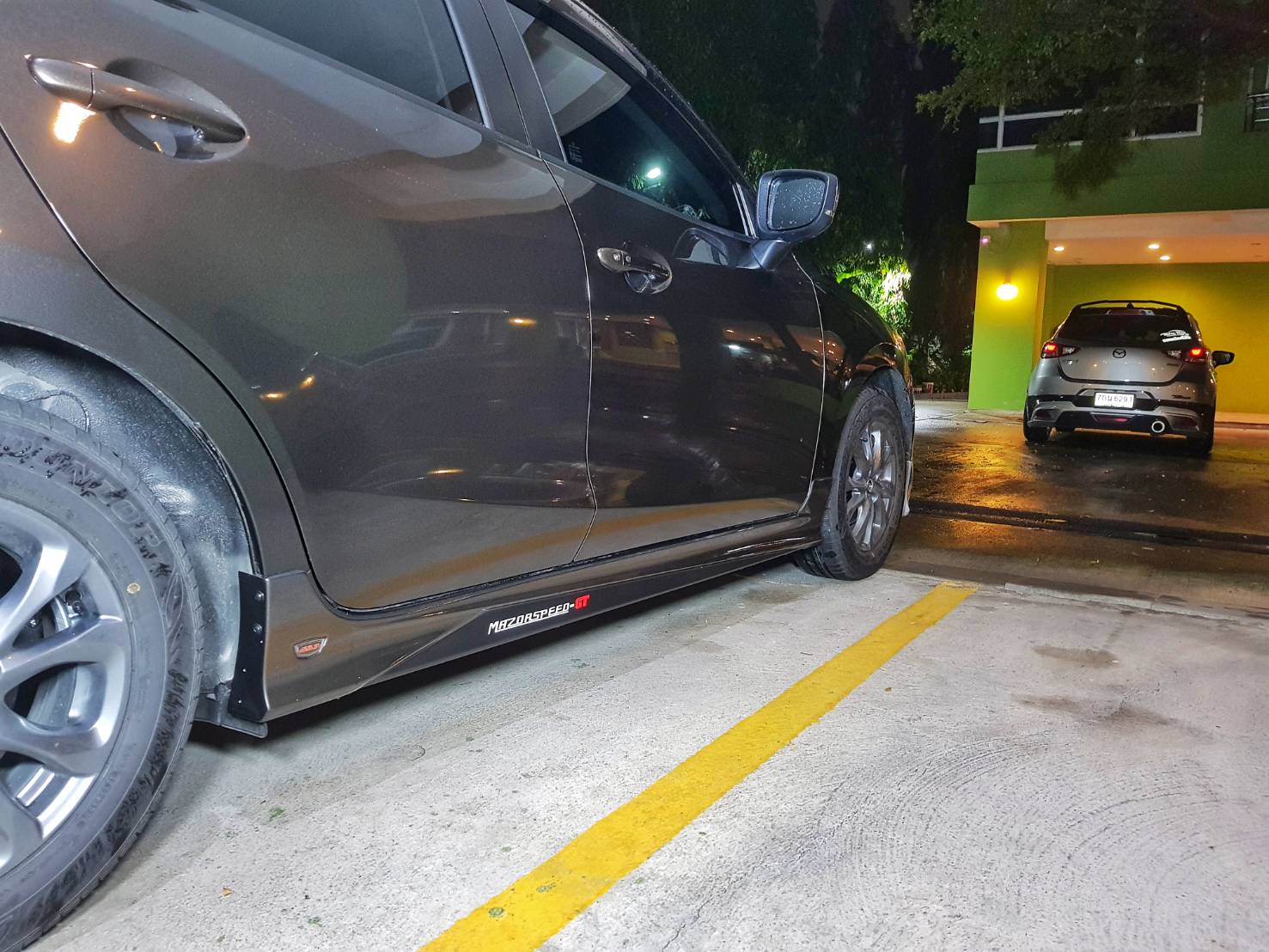 9Speed 2 GT by Jap VS Mazda2(4Drs.)'2020-ปัจจุบัน[ล้ำเกินใคร เชิญคุณสัมผัสแล้วที่นี้]