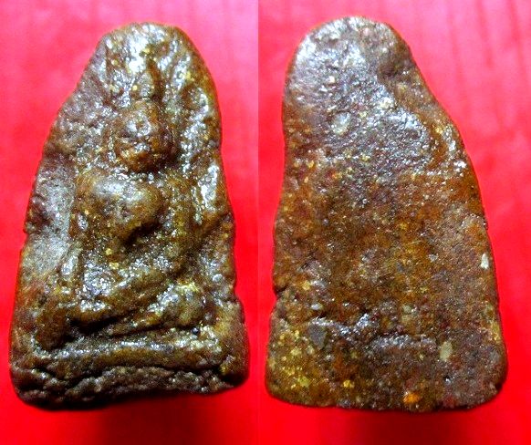 พระรอด เนื้อผงว่านมวลสาร ครูบา ไม่ทราบที่คับ