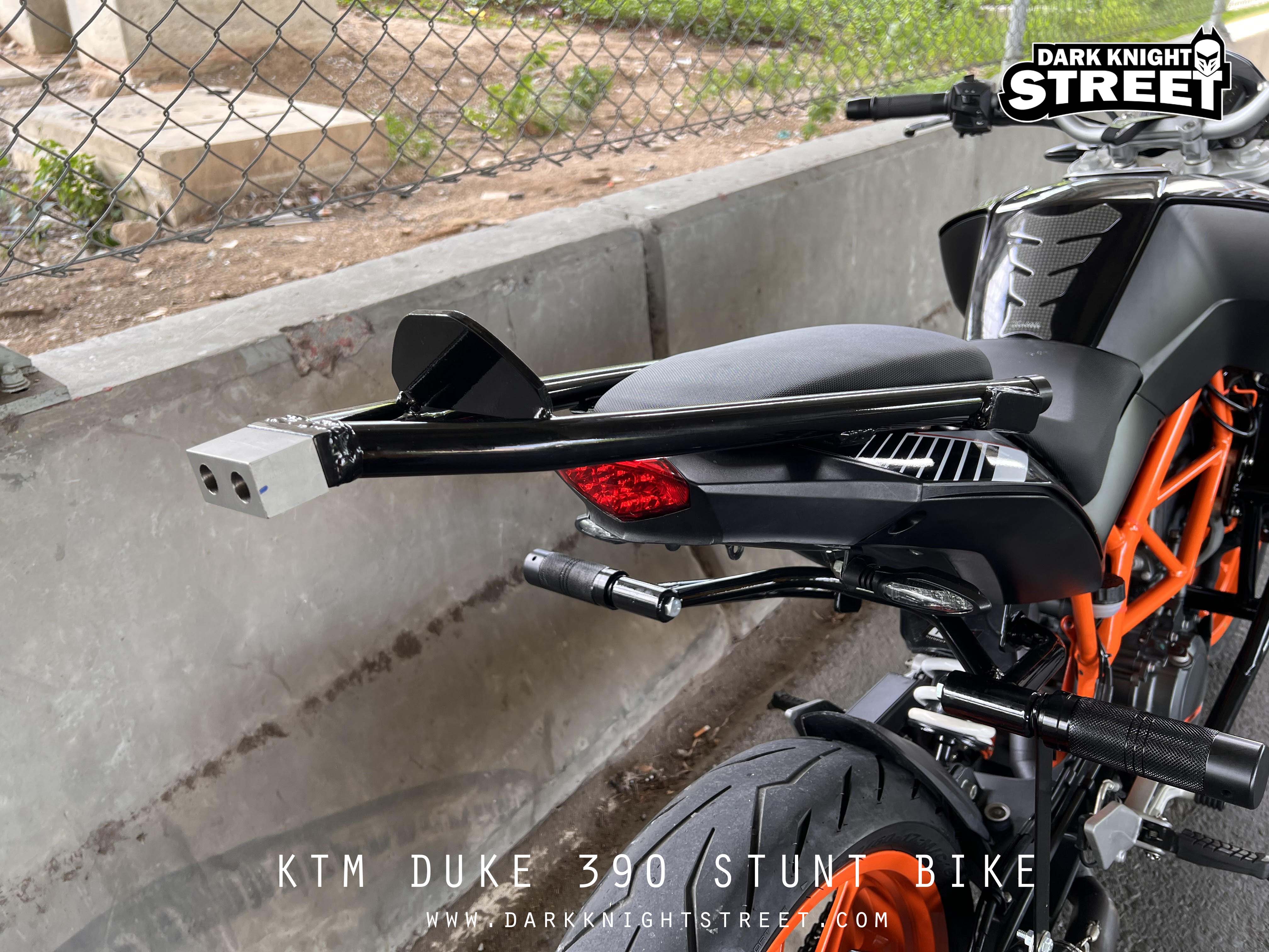 KTM DUKE390 Tail bar