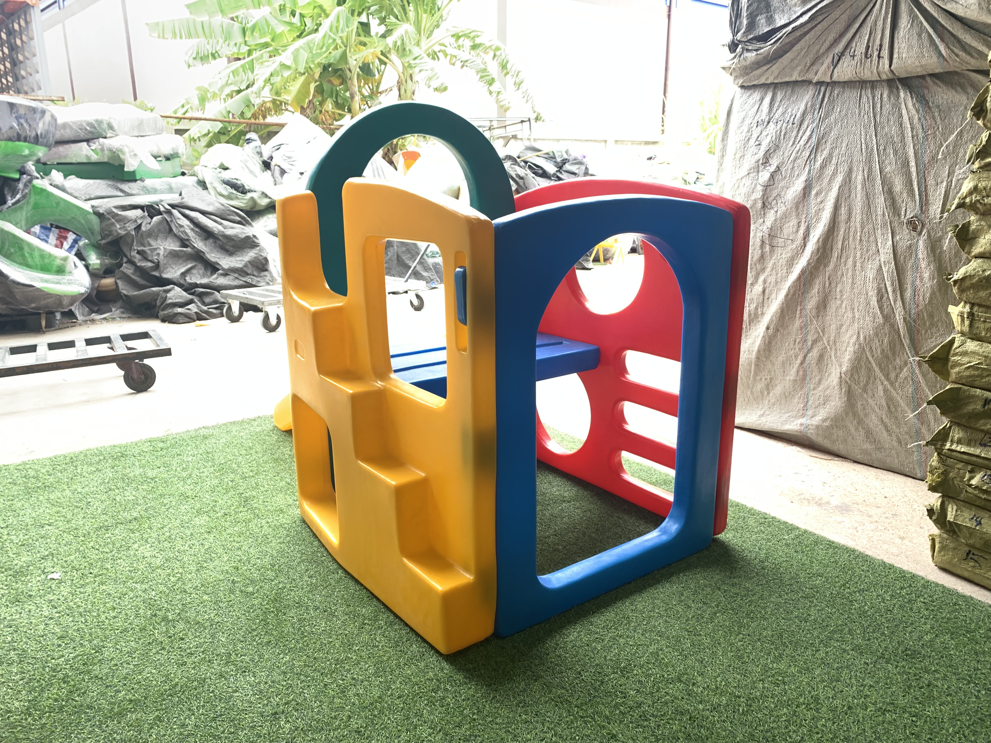 เครื่องเล่นสนาม,ของเล่นสนาม,ของเล่นเด็ก, ปืนป่ายสไลด์หลากสี