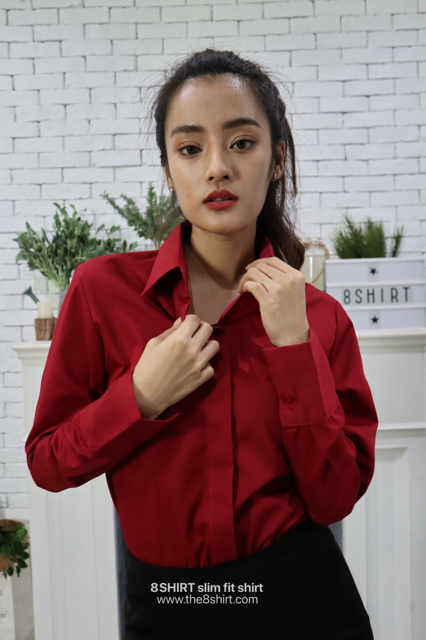 เสื้อเชิ้ตผู้หญิง แดงเลือดนก (Maroon Red) สลิมฟิต เข้ารูป แขนยาว เสื้อเชิ้ตทำงาน เสื้อยูนิฟอร์ม แบรนด์ 8SHIRT slim fit shirt พร้อมส่ง