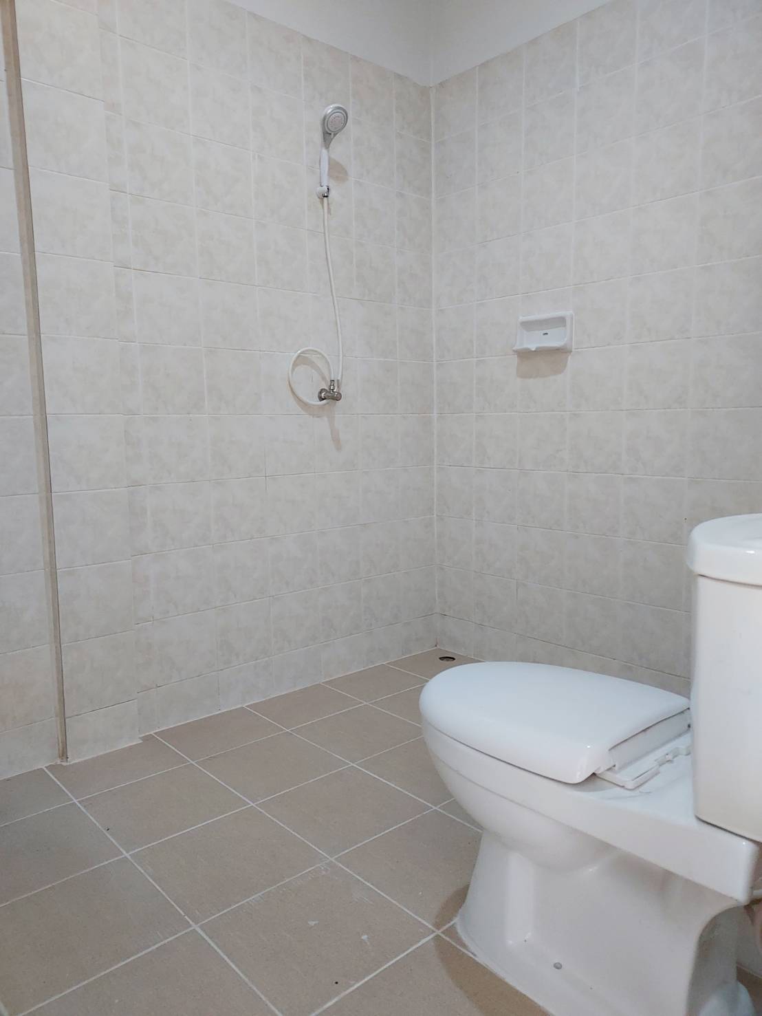 ขายทาวน์เฮ้าส์ 20ตร.ว. หมู่บ้านธนารมย์ ใกล้ตลาดวงศกร สายไหม หทัยราษฏร์ ทำเลดี สะดวกสัญจร รีโนเวทใหม่ สภาพสวย พร้อมอยู่ ทาวน์เฮ้าส์ 2ชั้น 3นอน 2น้ำ